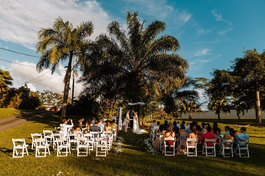 Ceremonia de boda en los jardines de Villa Bonita